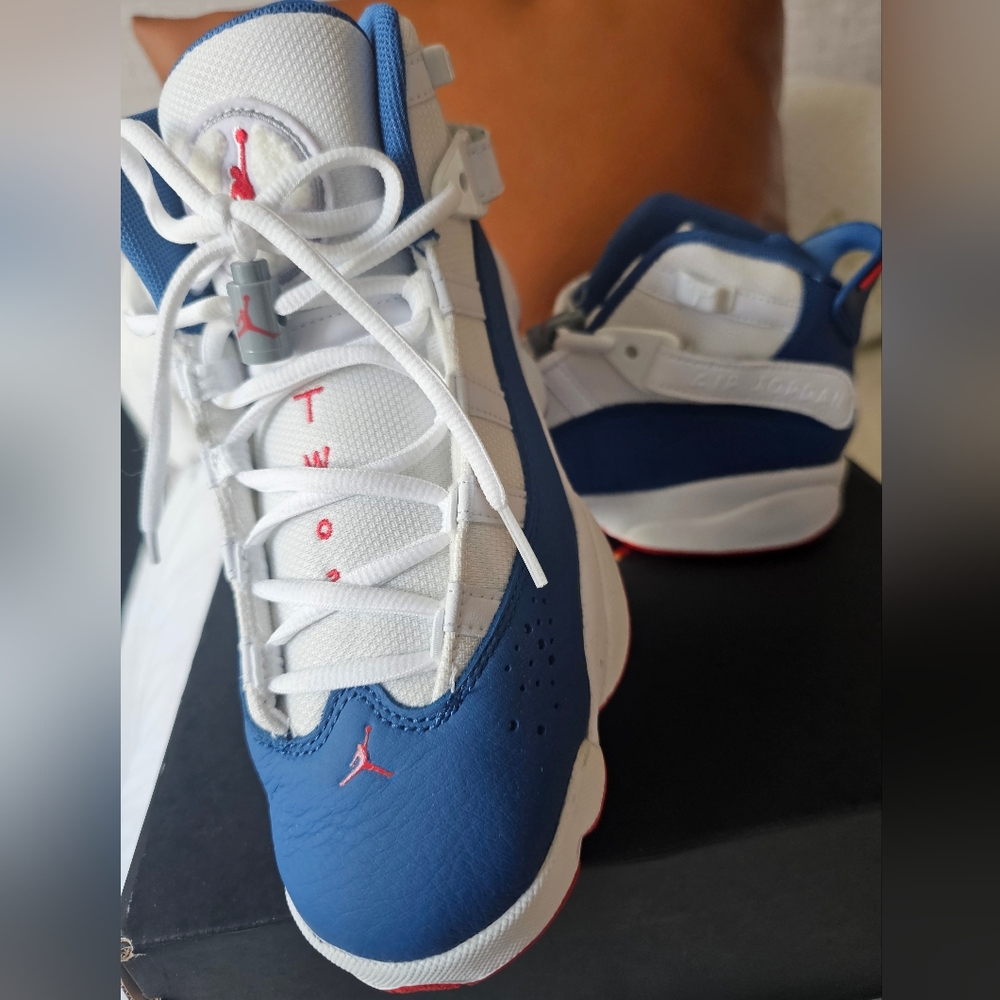 Jordan Blue and White Sneakers Classic Design